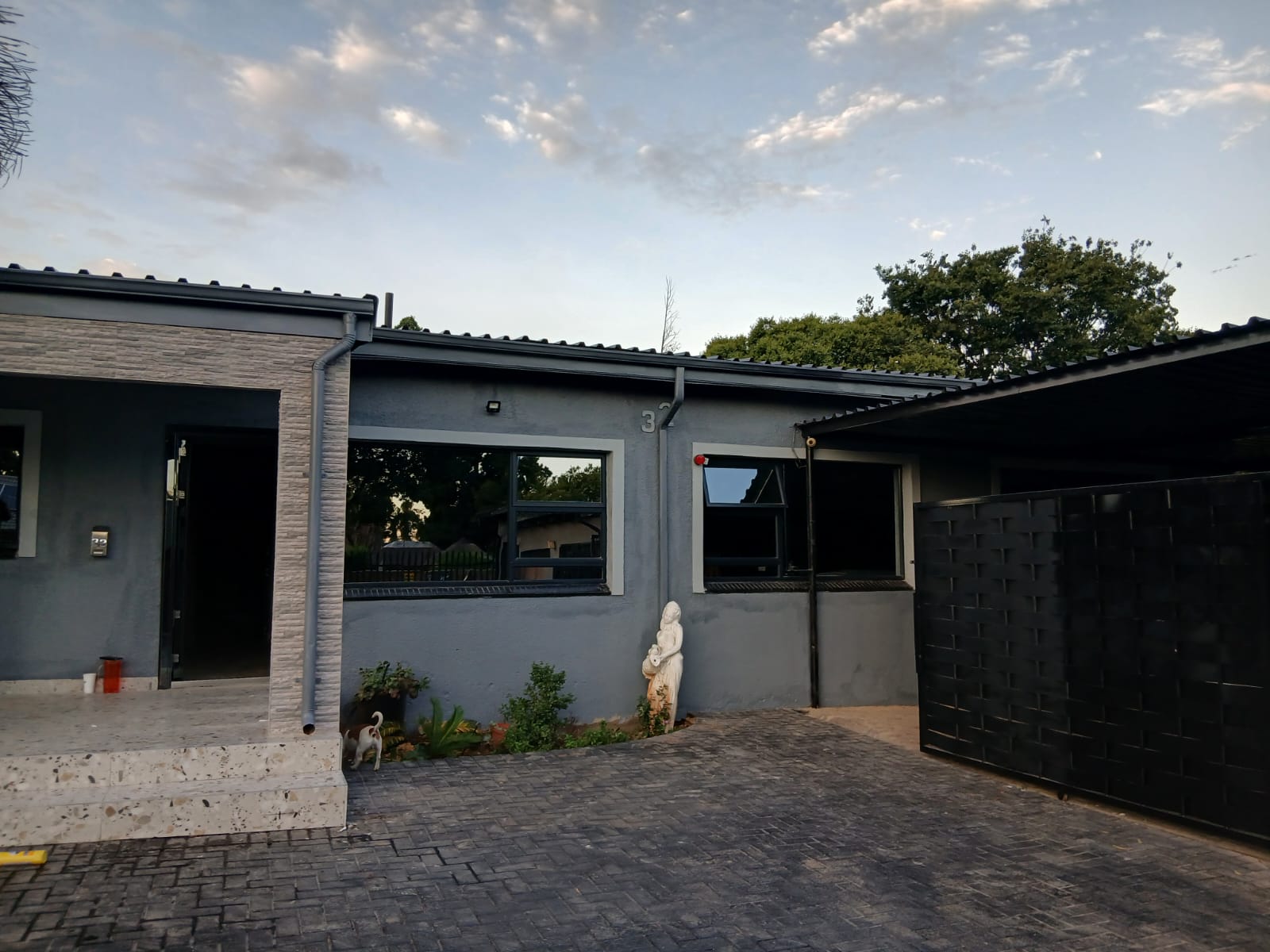 Illustrative image: block paving driveway